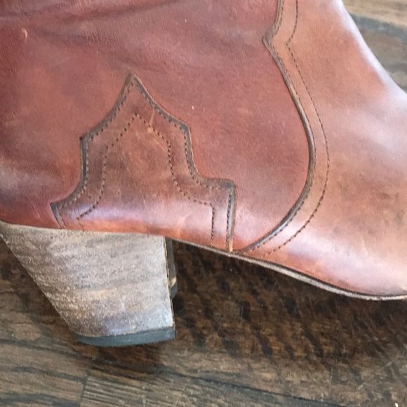 Isabel Marant Bootie! Preloved. Size 39 - Picture 3 of 6